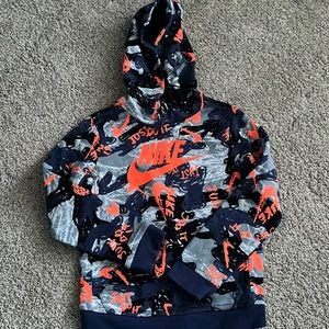 Boys Nike Sweatshirt size S
